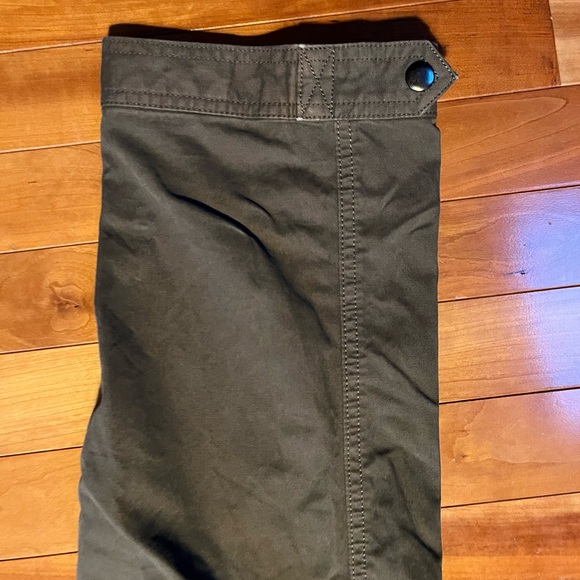 Lands’ End Canvas Cargo Pants 6 - Picture 3 of 10